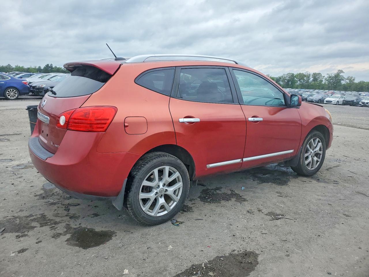 Nissan Rogue S