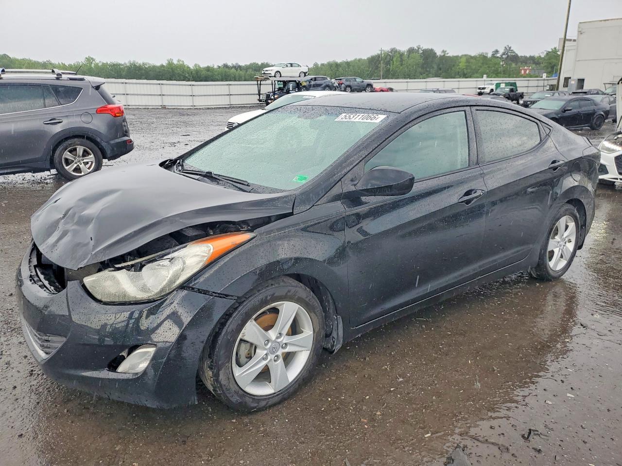 Salvage Hyundai ELANTRA Image