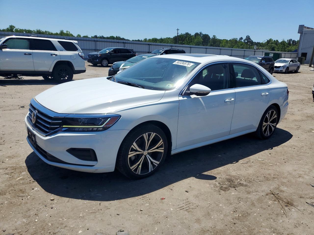 Salvage Volkswagen Passat Image