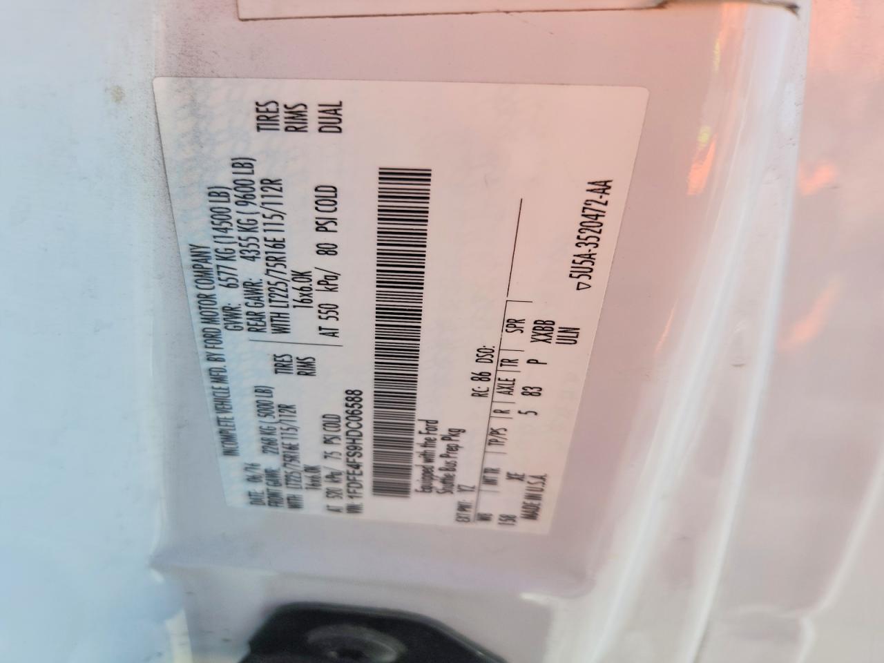 Ford Econoline E450 Super Duty Cutaway Van