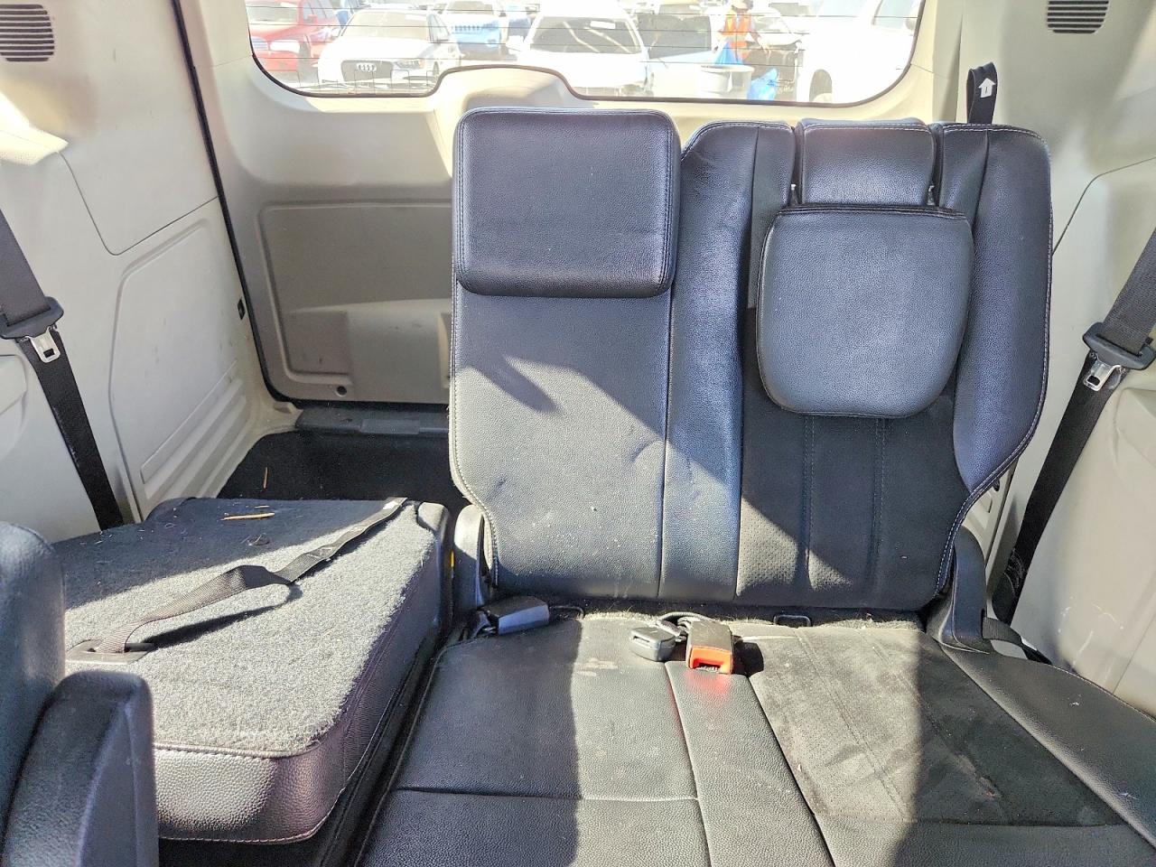 Dodge Caravan Sxt