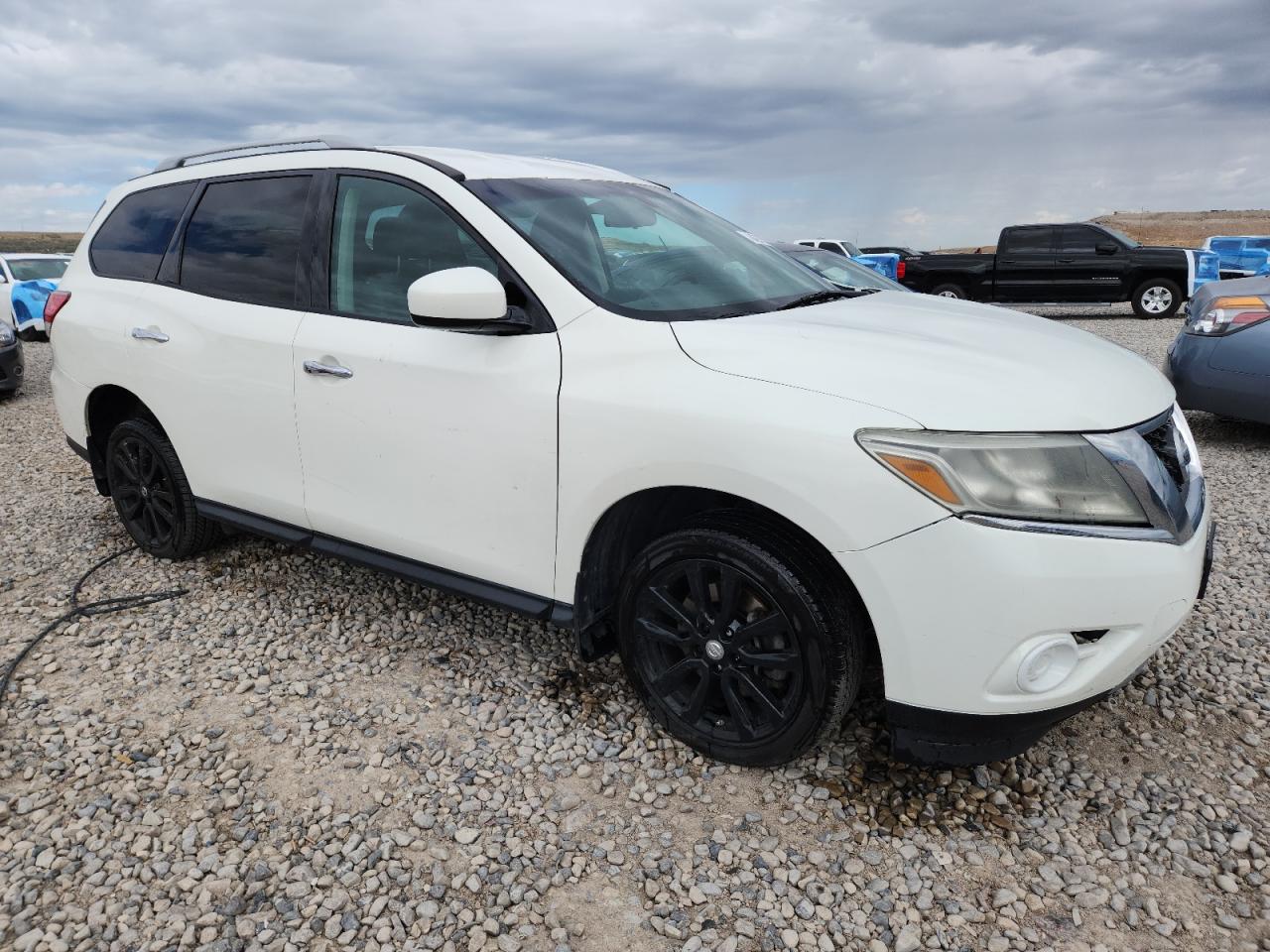 Nissan Pathfinder S