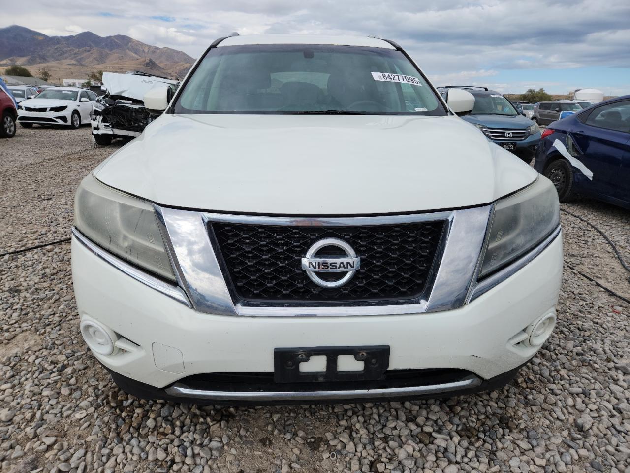Nissan Pathfinder S