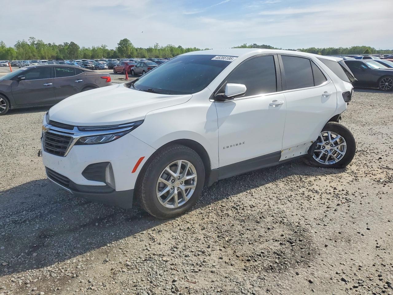 Salvage Chevrolet Equinox Image