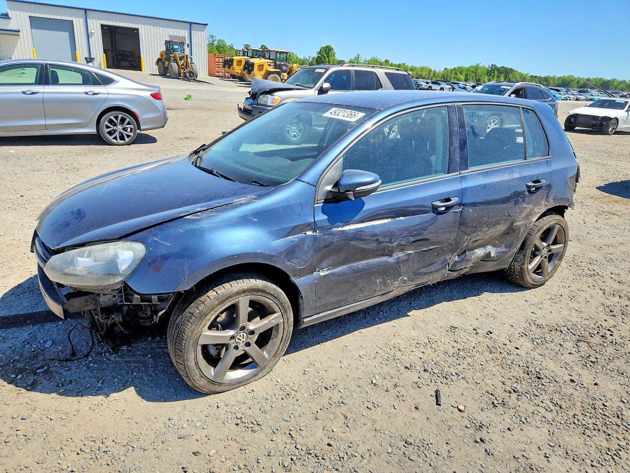 Salvage Volkswagen Golf Image
