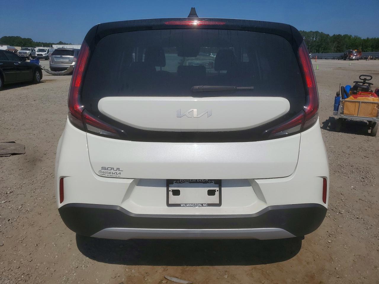 Kia Soul Lx