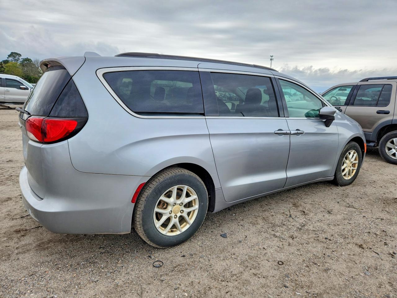 Chrysler Minivan Lxi