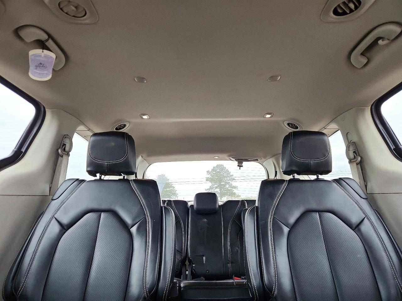 Chrysler Minivan Lxi