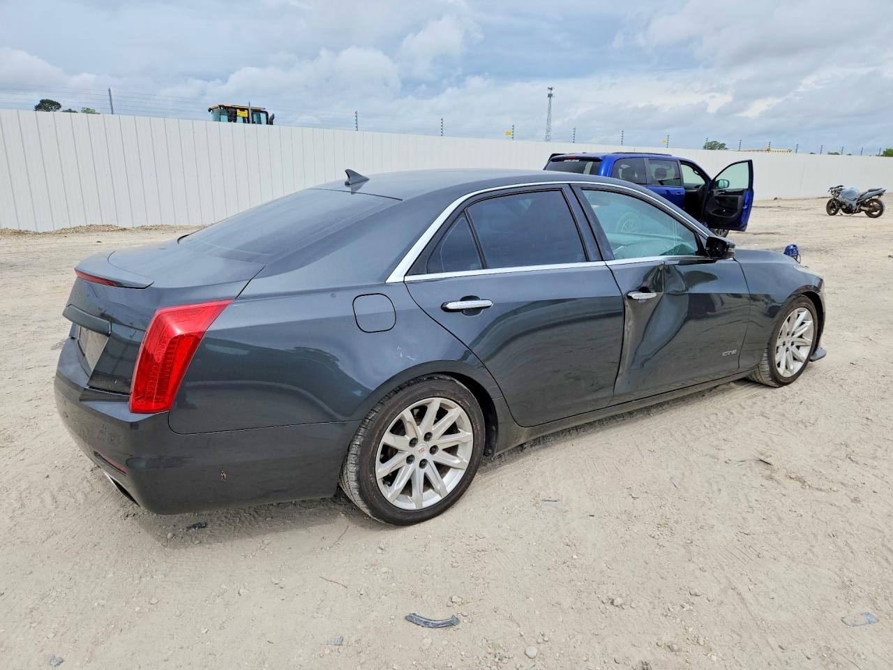 Cadillac CTS Luxury Collection