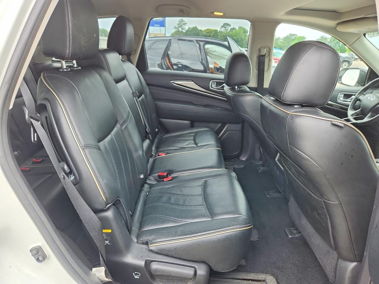 INFINITI Qx Base