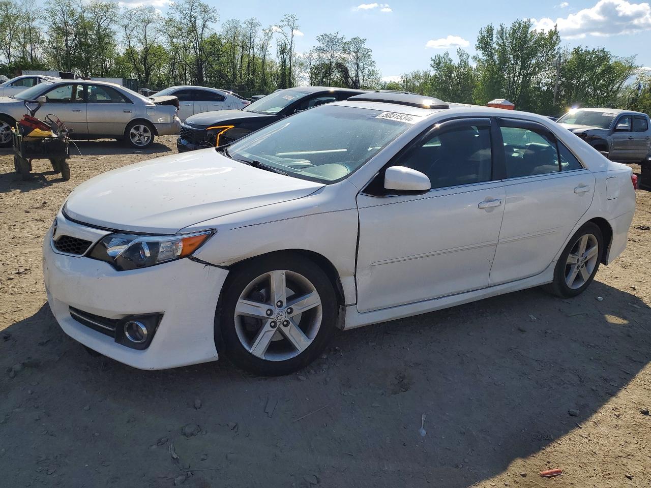 Salvage Toyota Camry Image