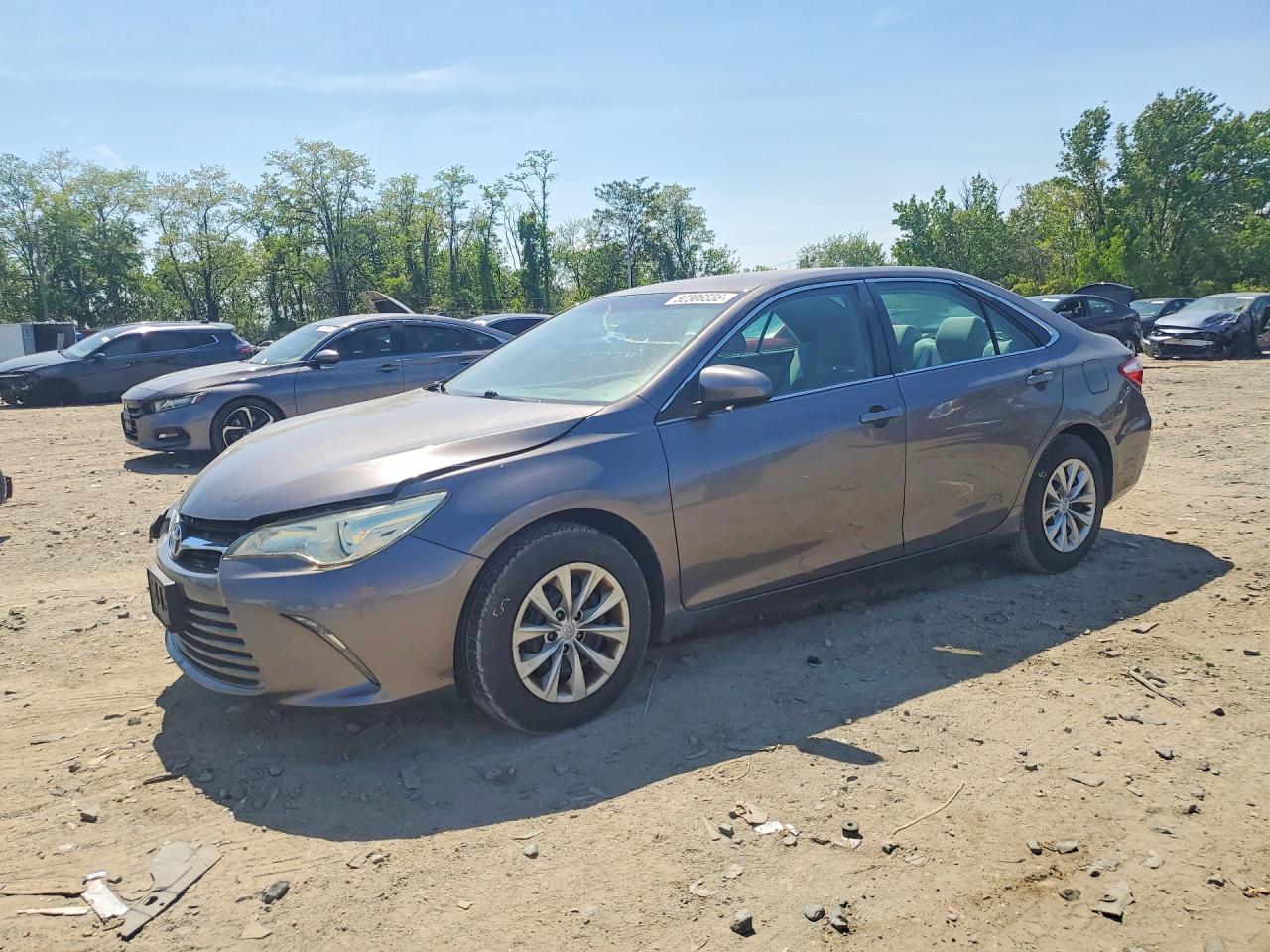 Salvage Toyota Camry Image