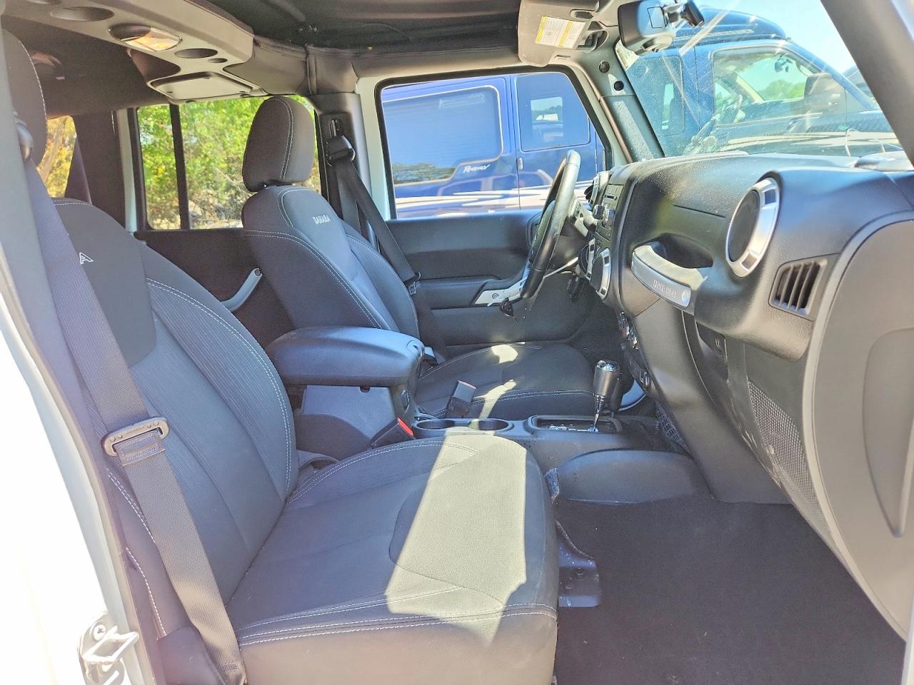 Jeep Wrangler Sahara