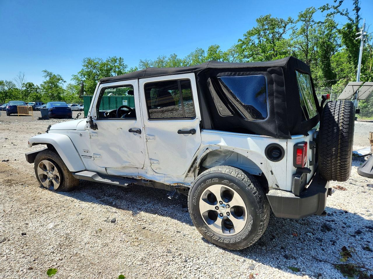 Jeep Wrangler Sahara