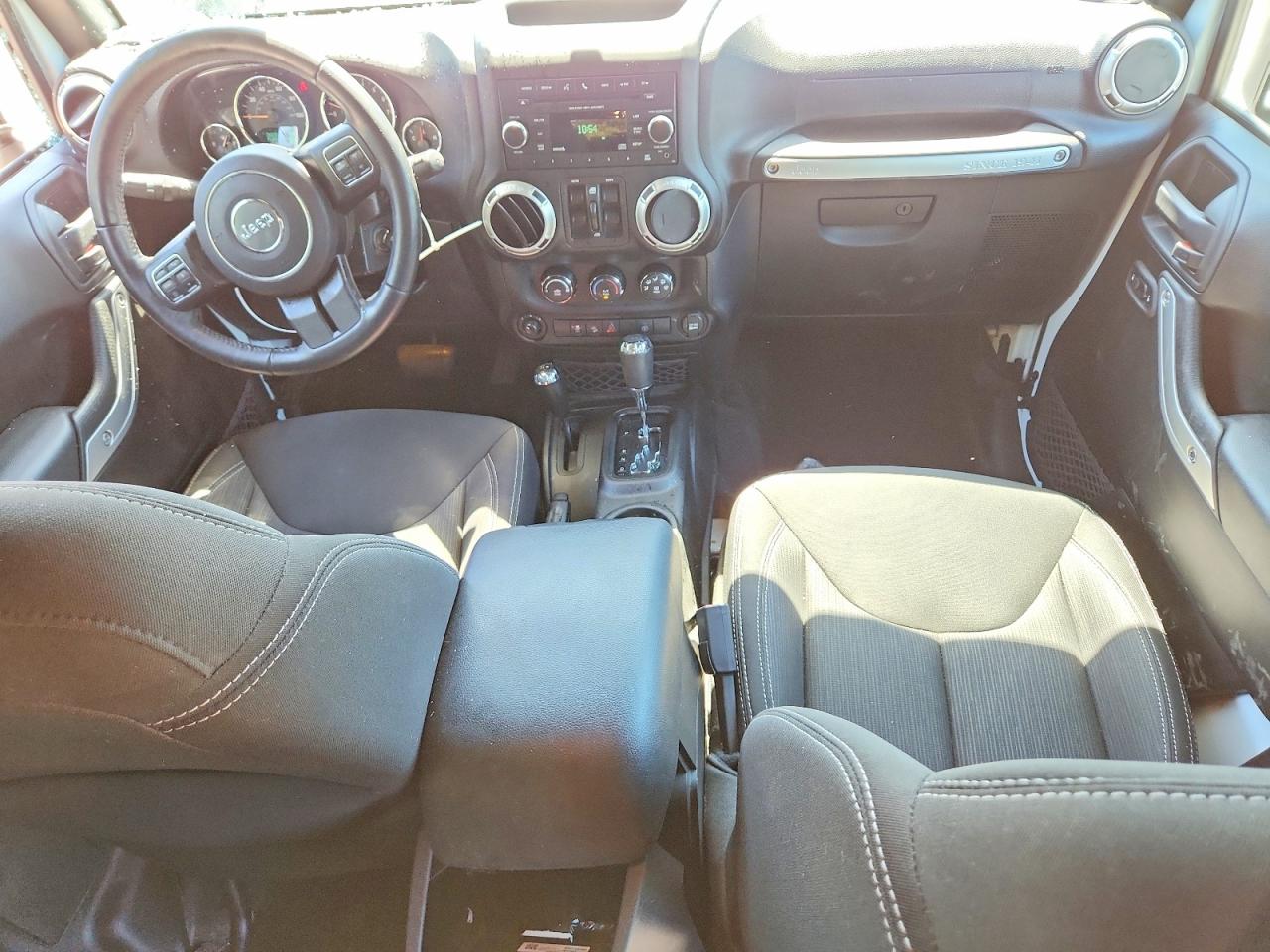 Jeep Wrangler Sahara
