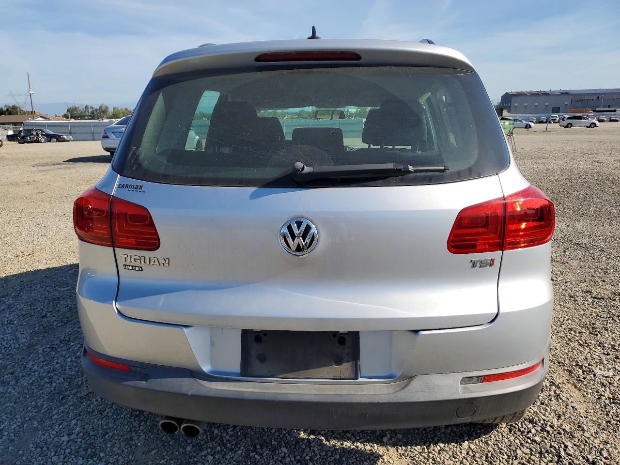 Volkswagen Tiguan S