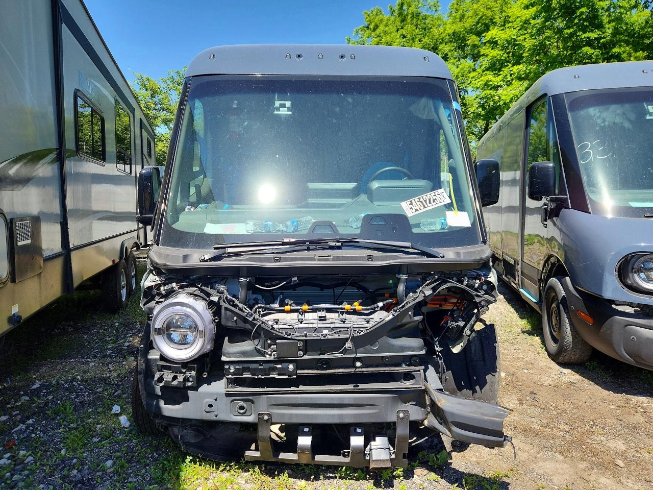 Rivian Edv 700