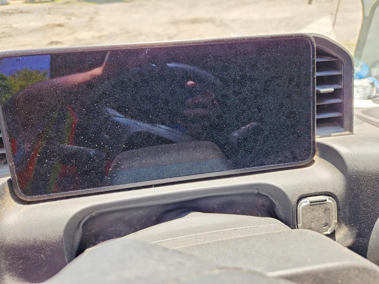 Rivian Edv 700