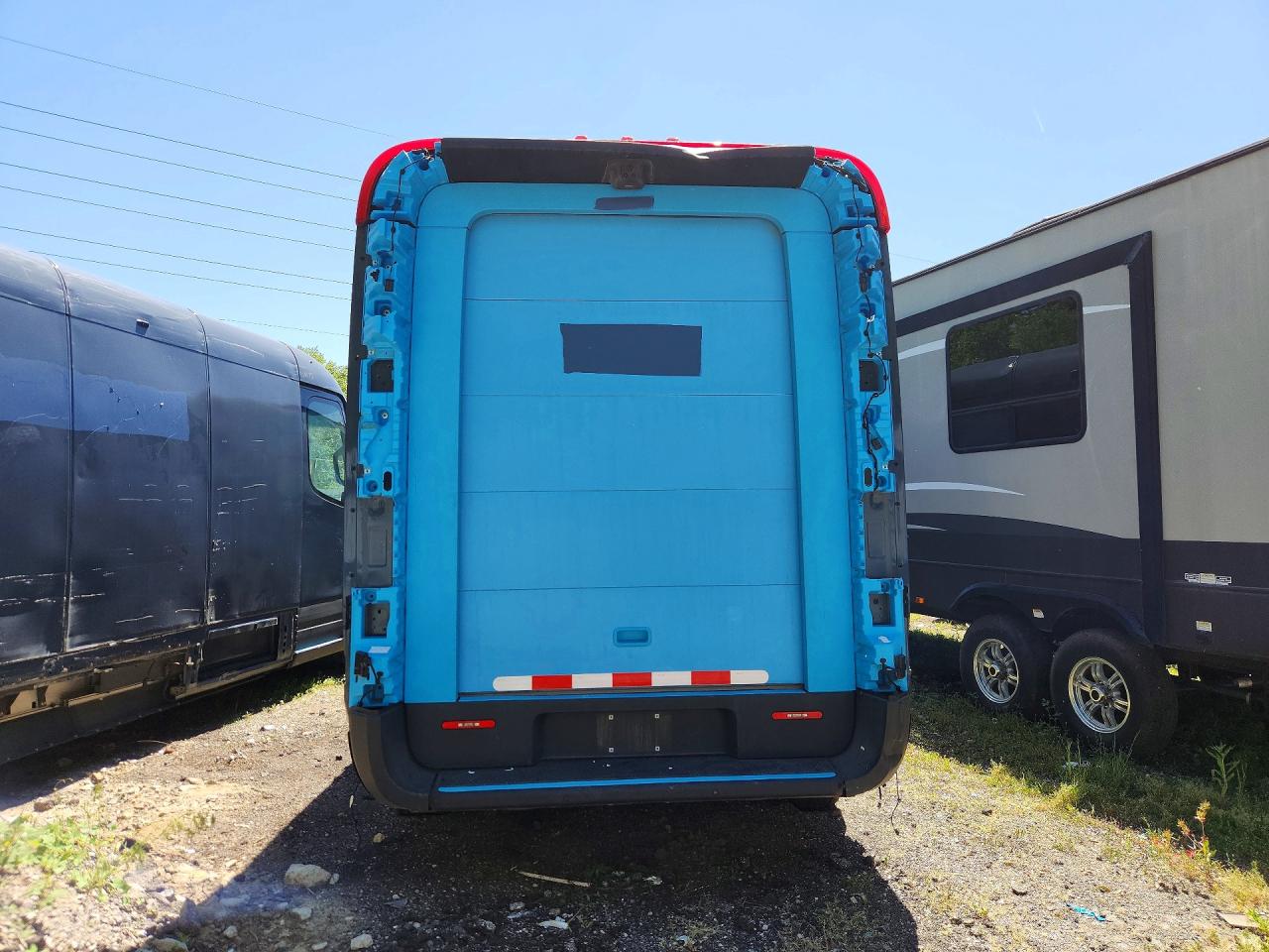 Rivian Edv 700