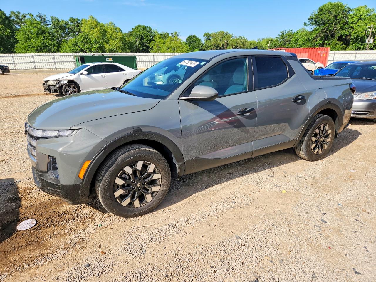 Salvage Hyundai SANTA CRUZ Image