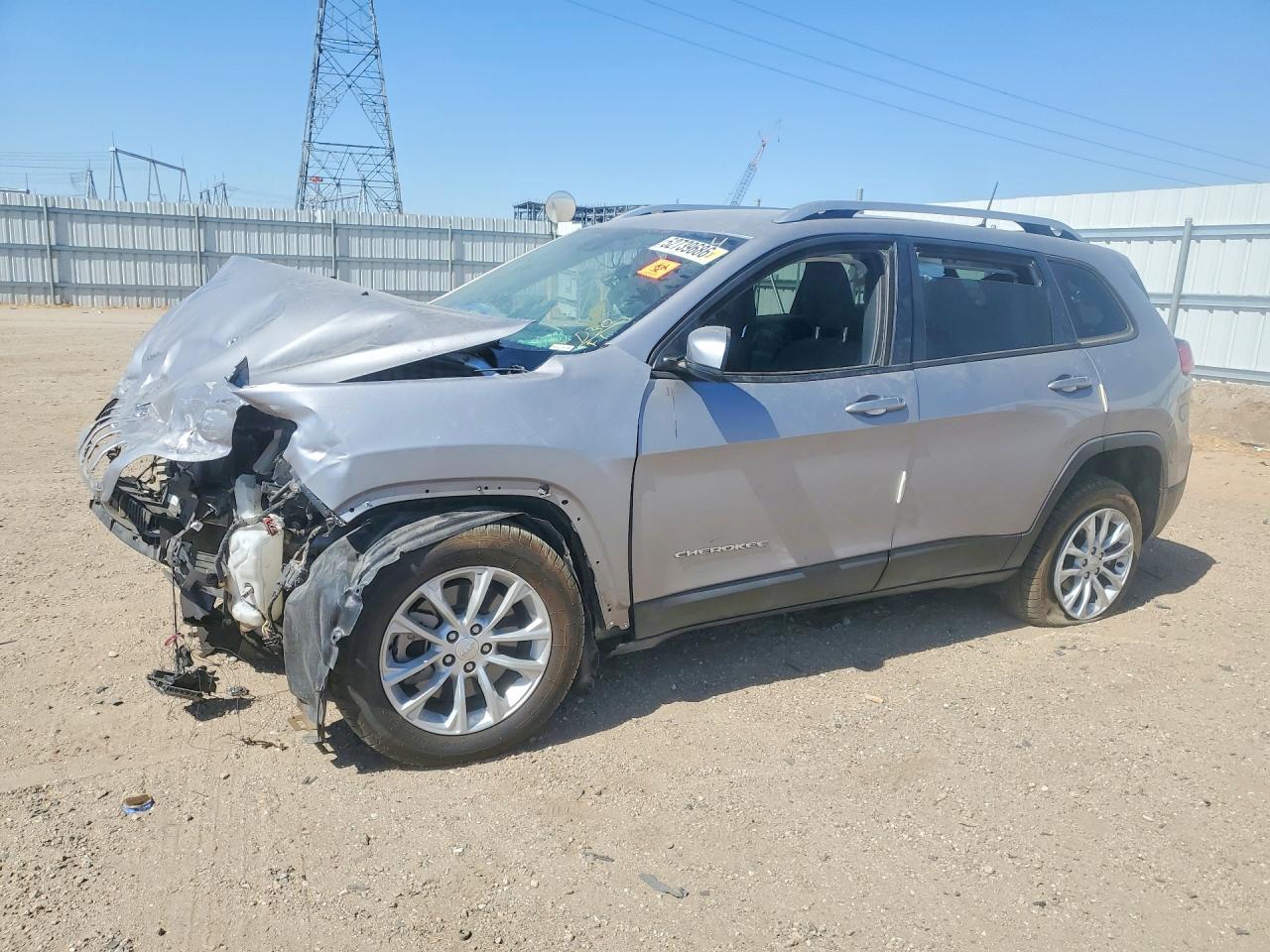 Salvage Jeep Cherokee Image