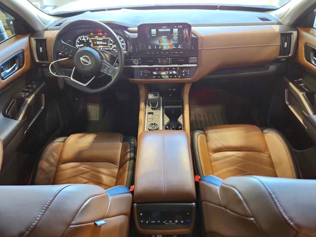 Nissan Pathfinder Platinum