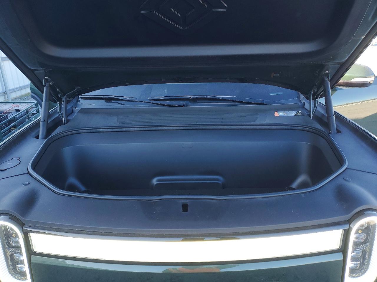 Rivian Ris Adventure