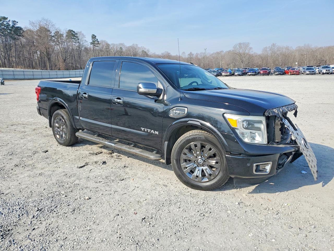 Nissan Titan Sv