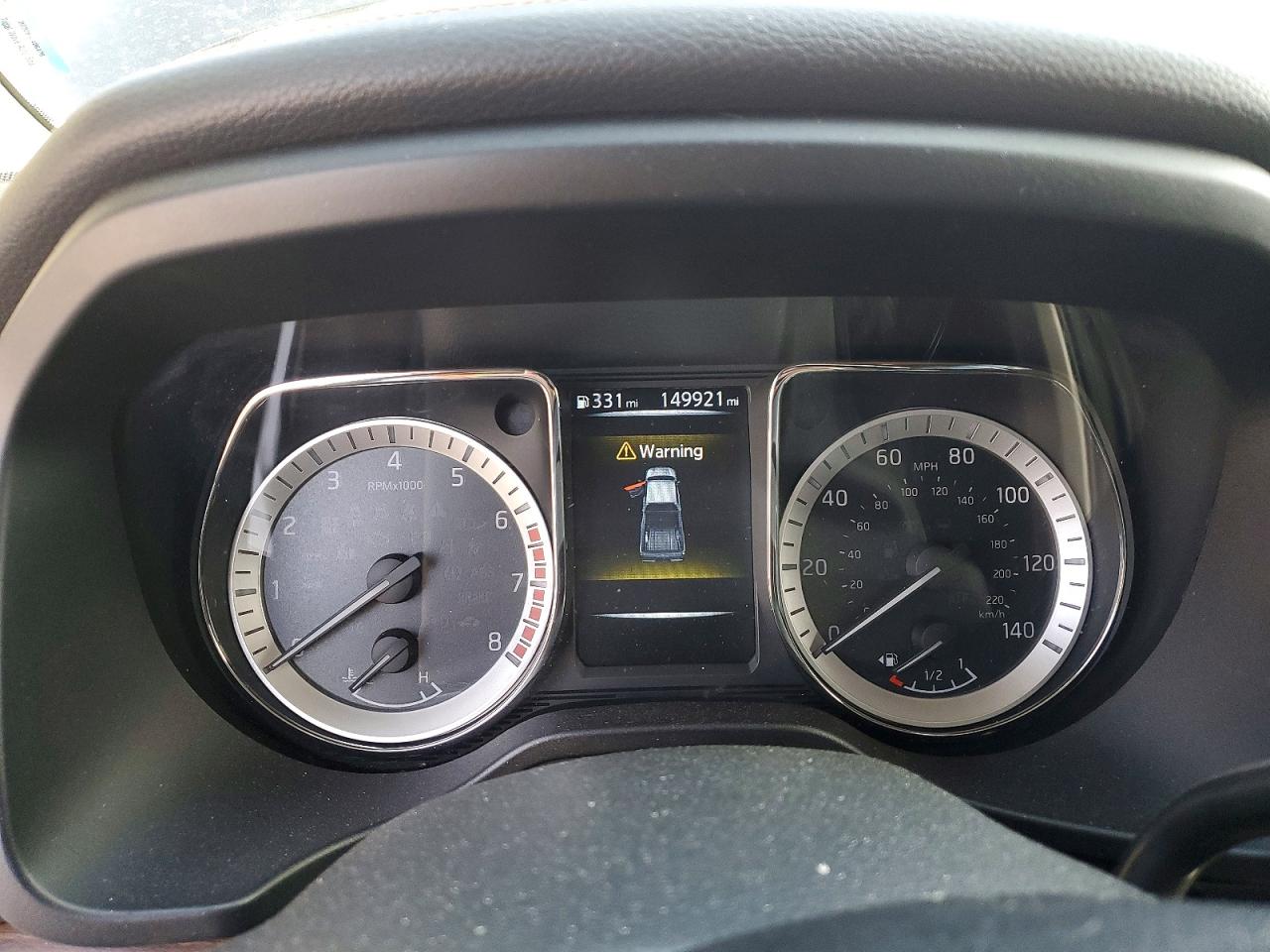 Nissan Titan Sv