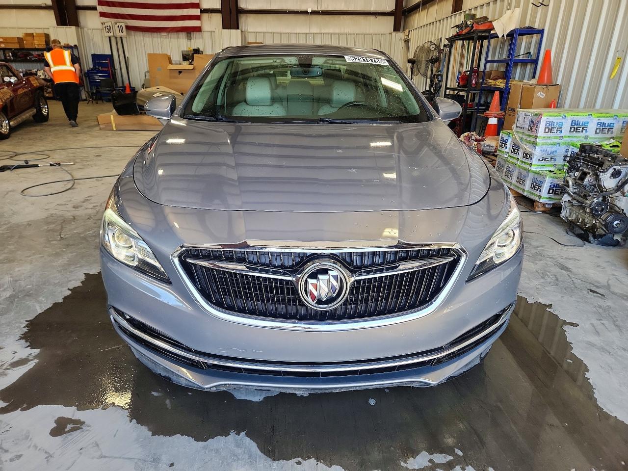 Buick LaCrosse Preferred