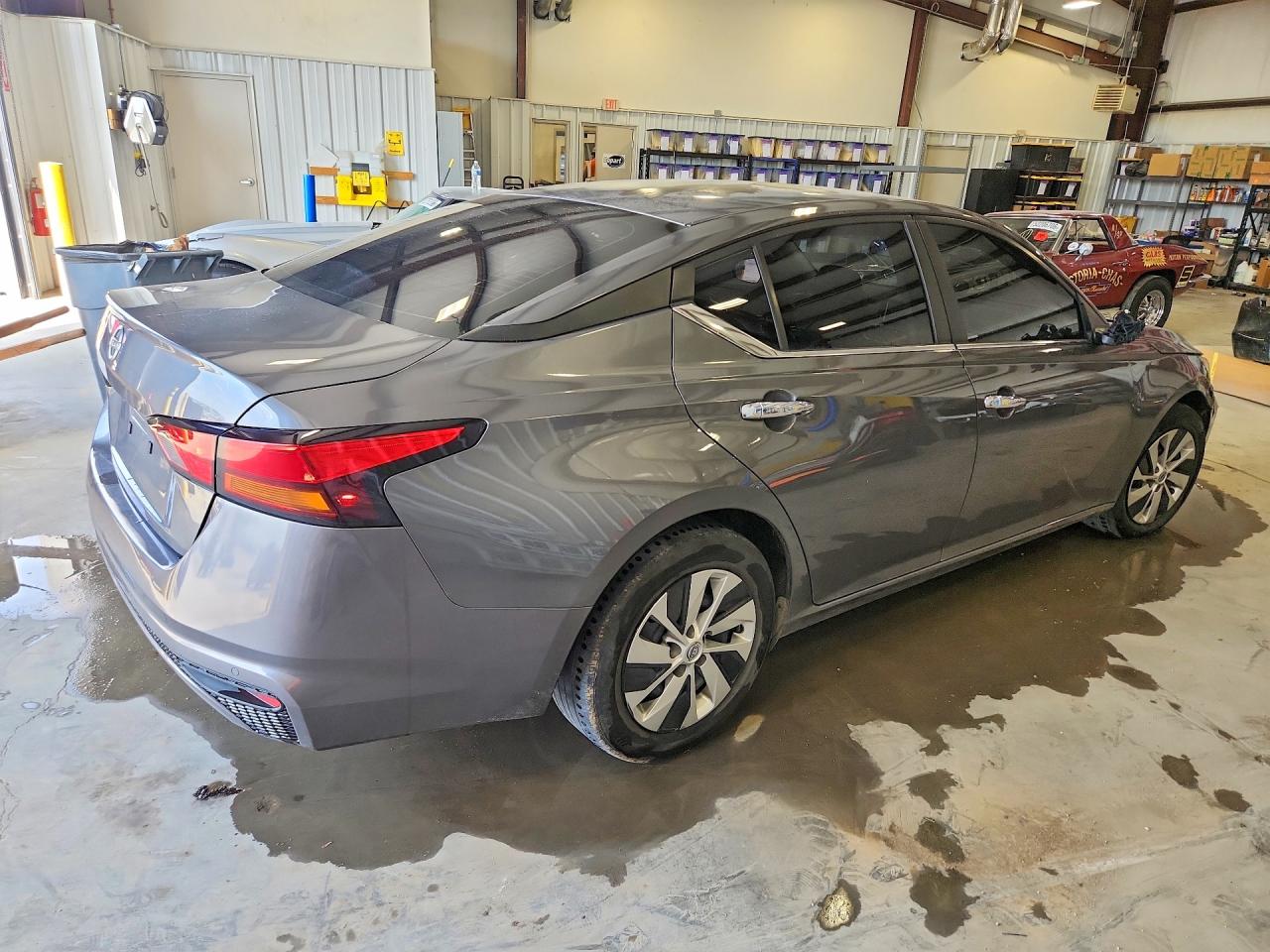 Nissan Altima S
