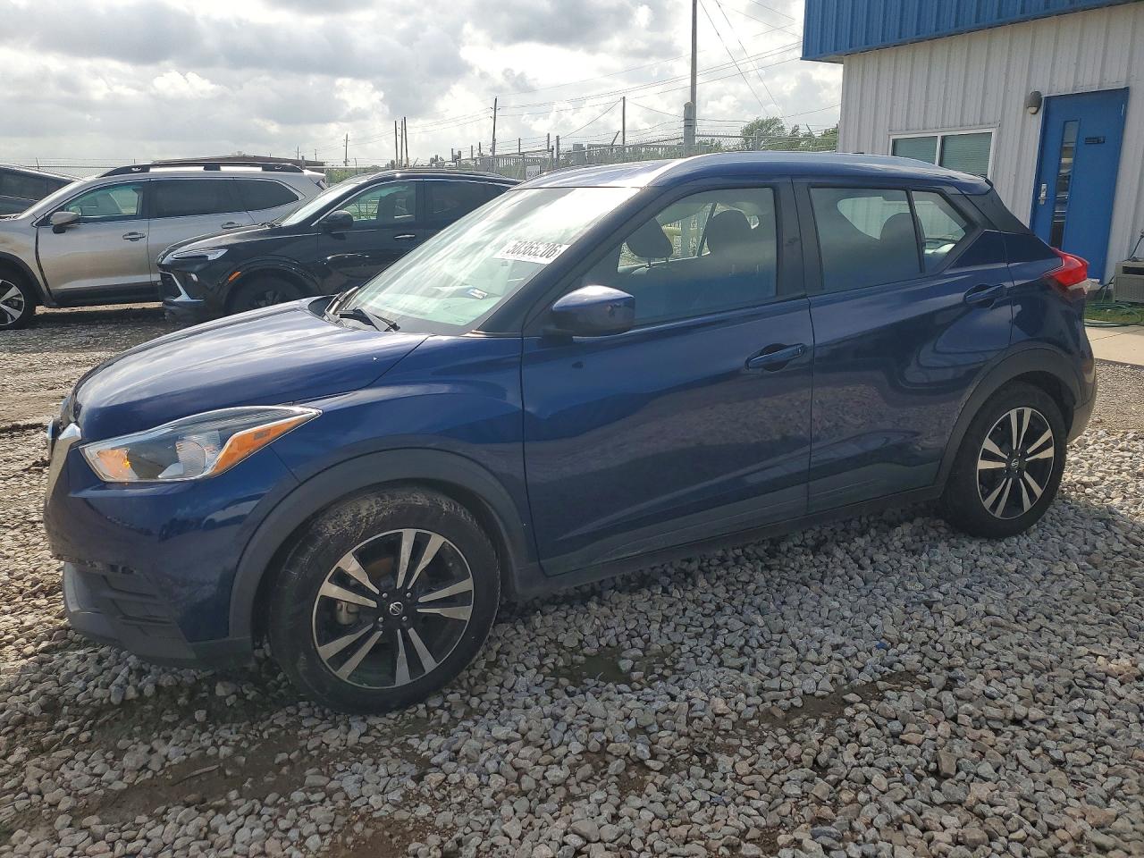 Salvage Nissan Kicks Image