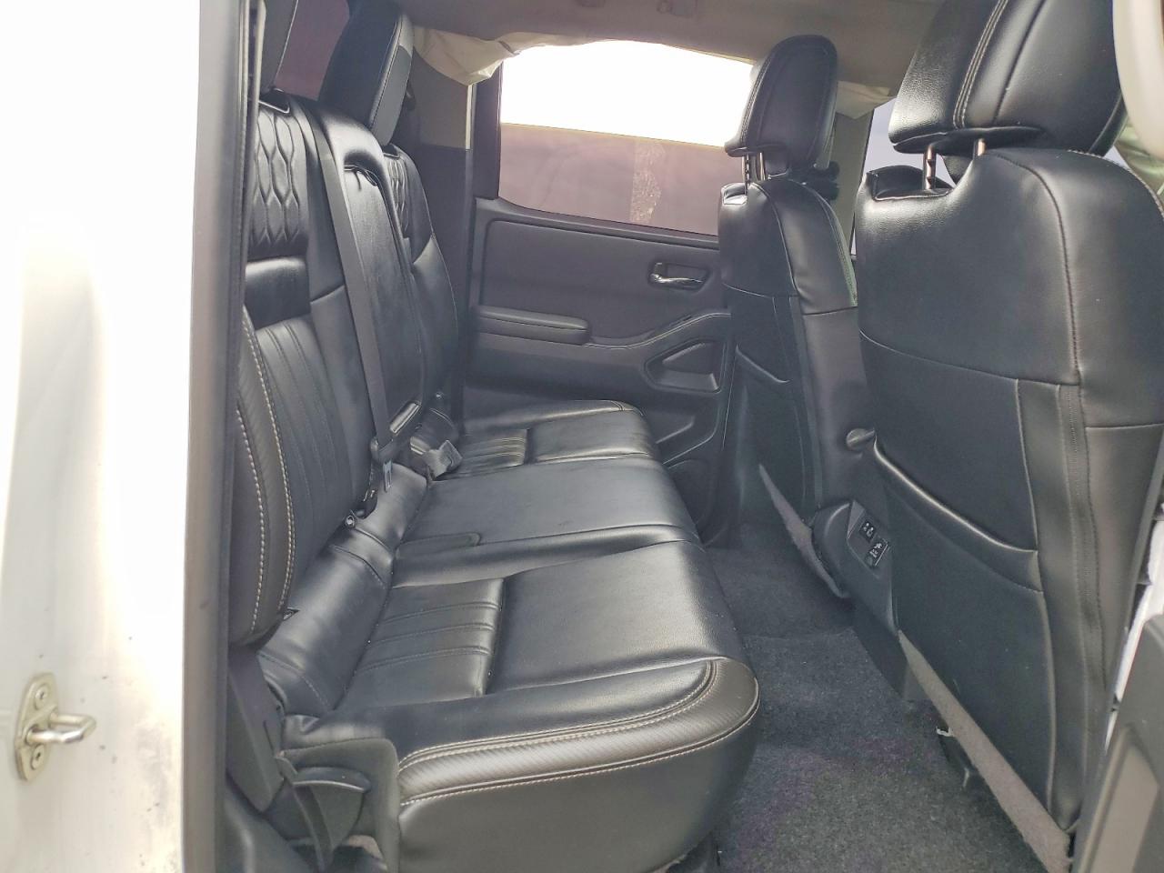 Nissan Frontier Sv