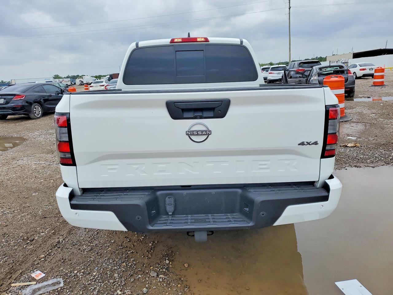 Nissan Frontier Sv