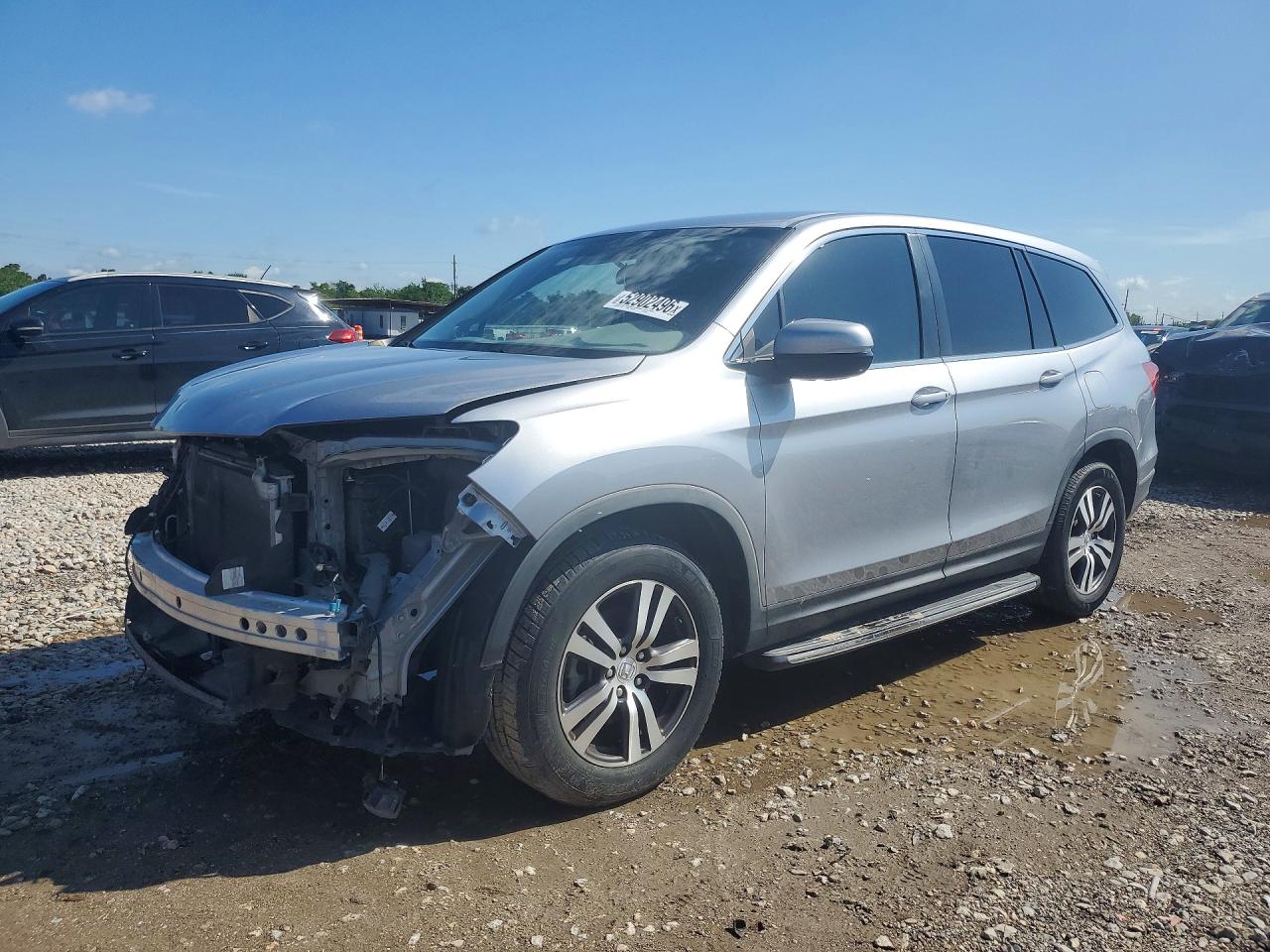 Salvage Honda Pilot Image