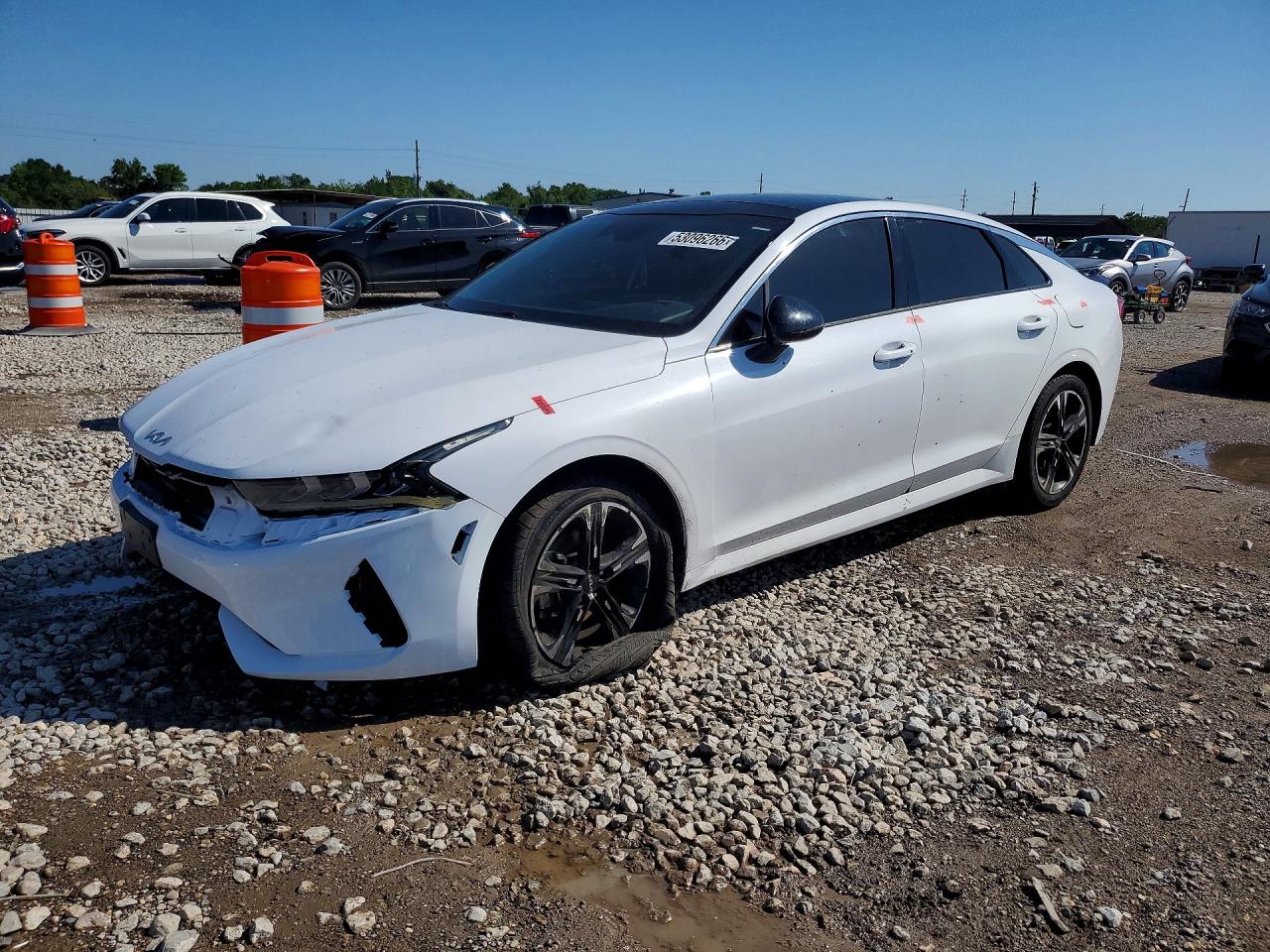 Salvage Kia K5 Image