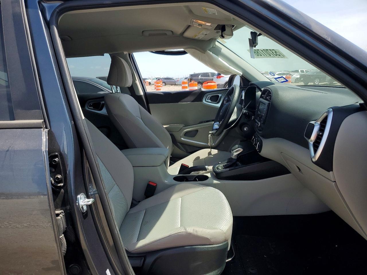 Kia Soul Lx