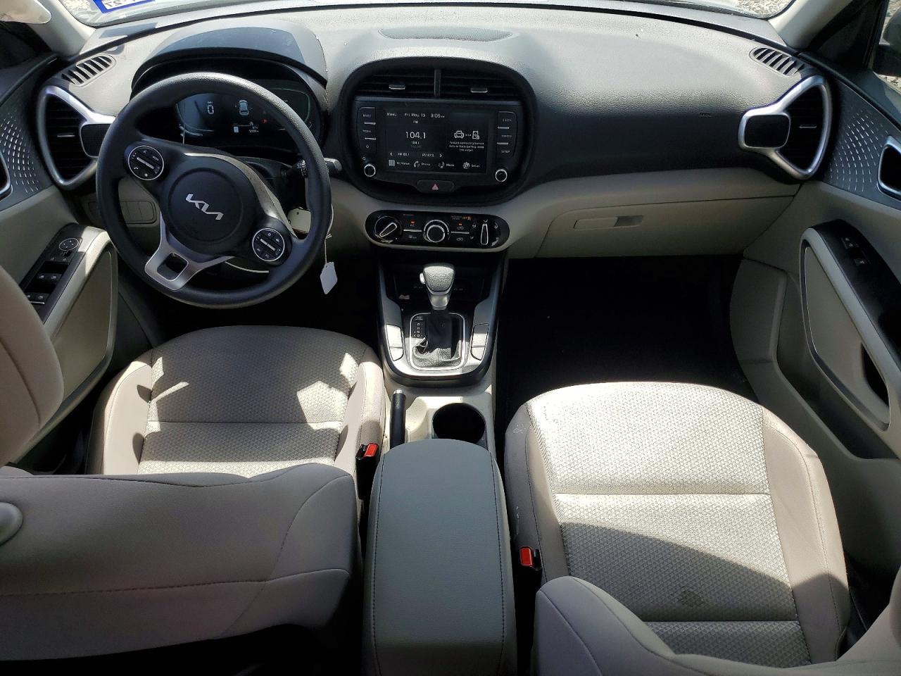 Kia Soul Lx
