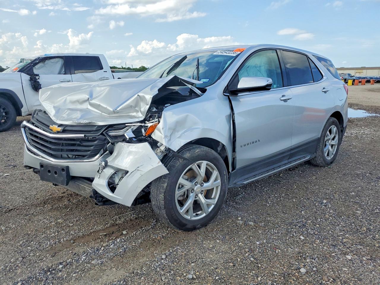 Salvage Chevrolet Equinox Image