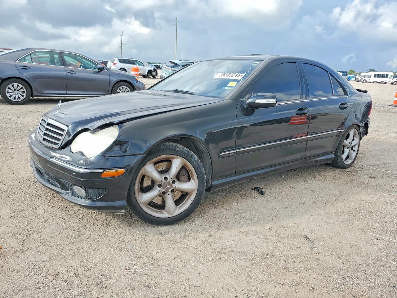 Salvage Mercedes-Benz C-Class Image