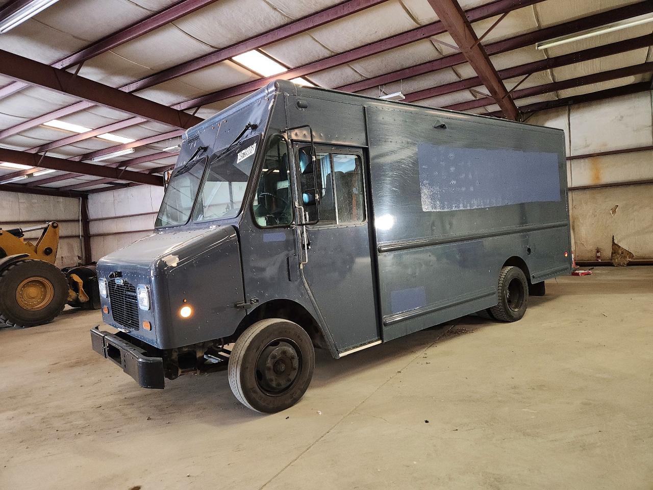 Salvage Freightliner Mt45 Image
