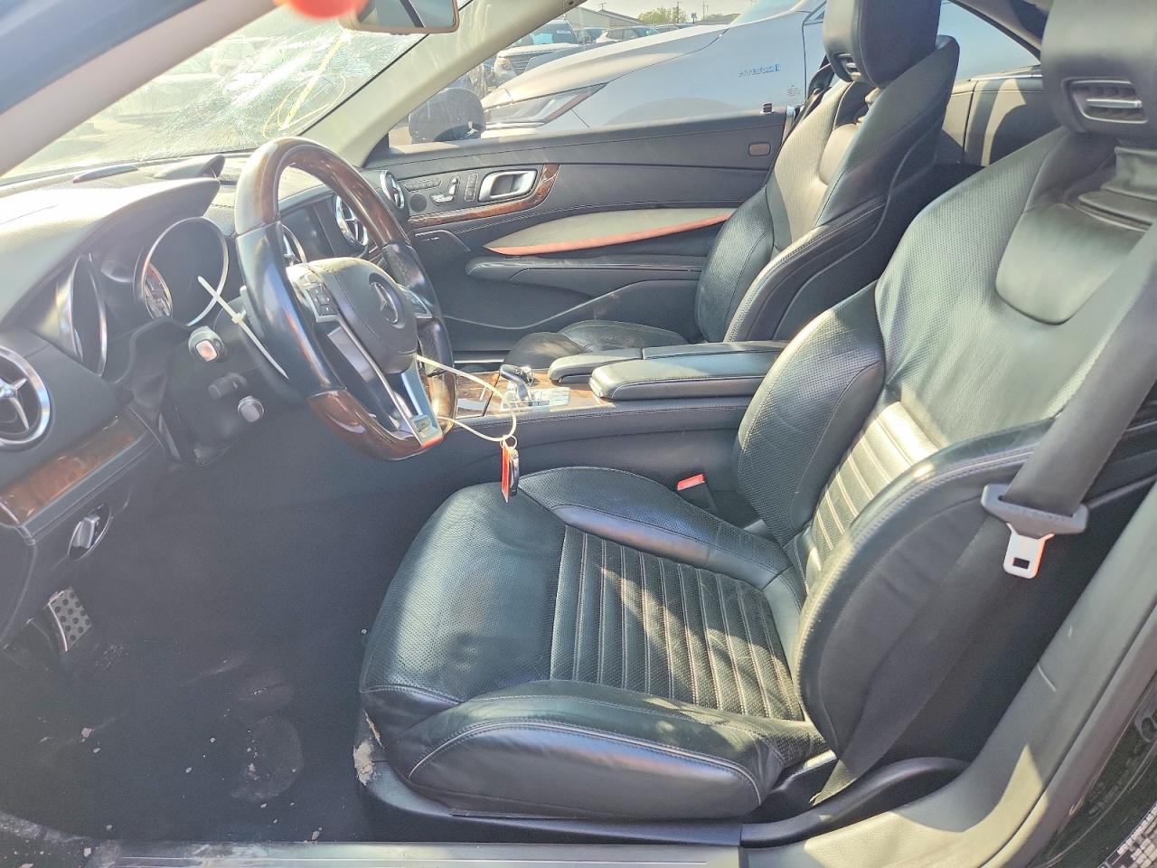 Mercedes-Benz S-Class 550
