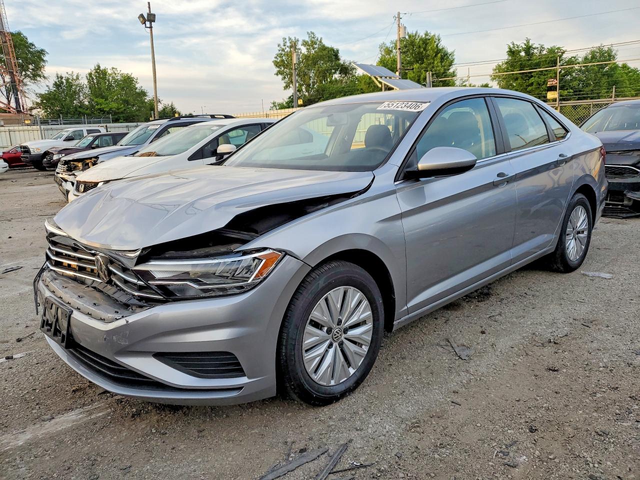 Salvage Volkswagen Jetta Image