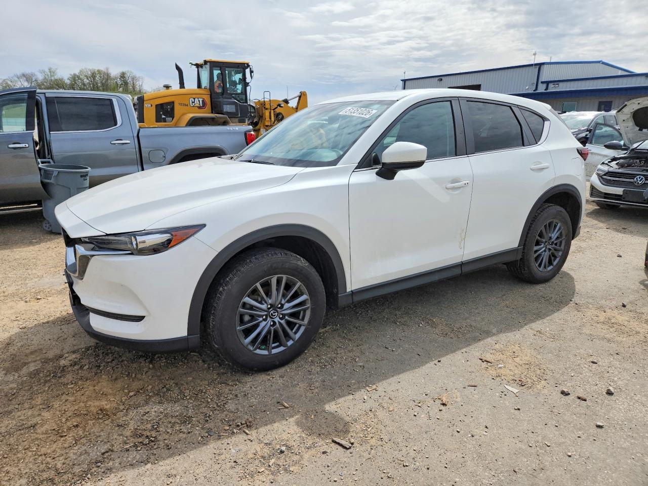 Salvage Mazda Cx Image