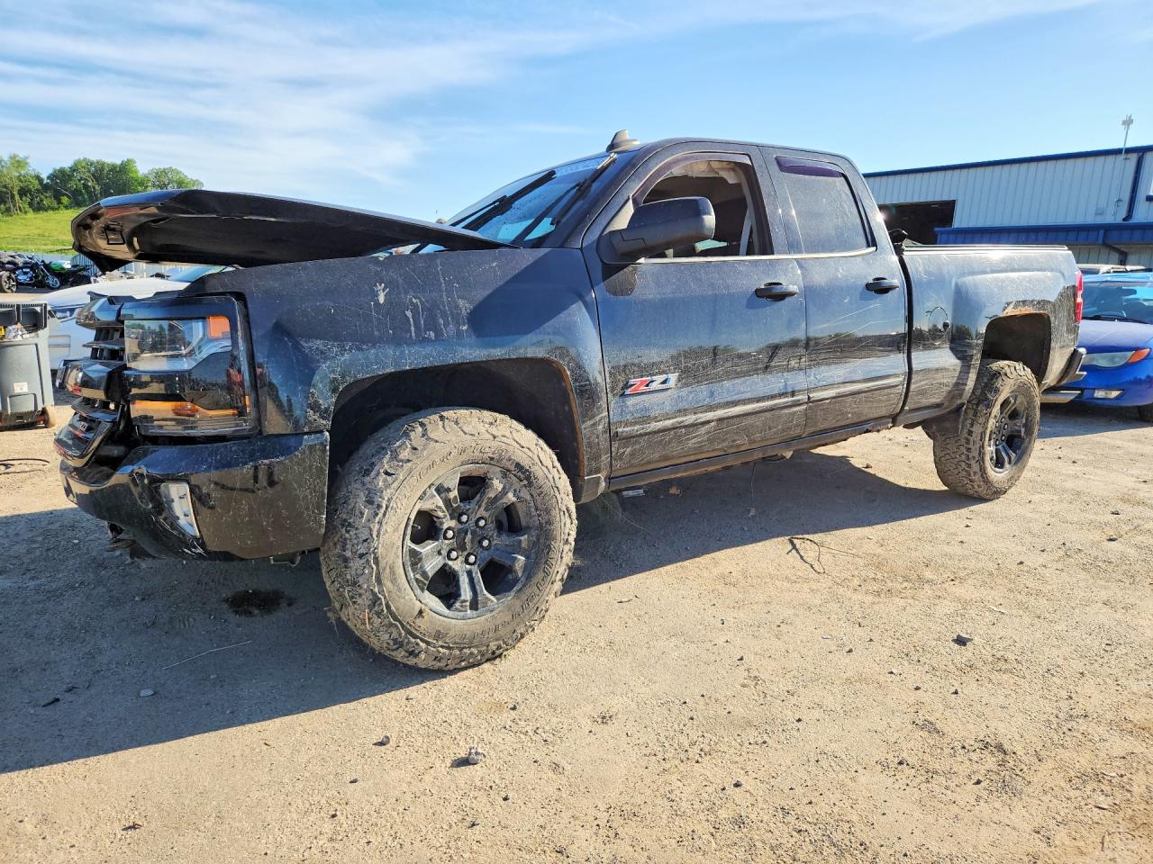 Salvage Chevrolet Silverado Image