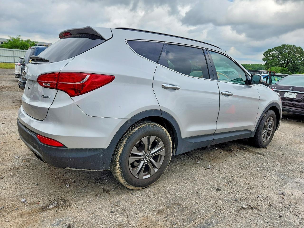 Hyundai SANTA FE 2.4l