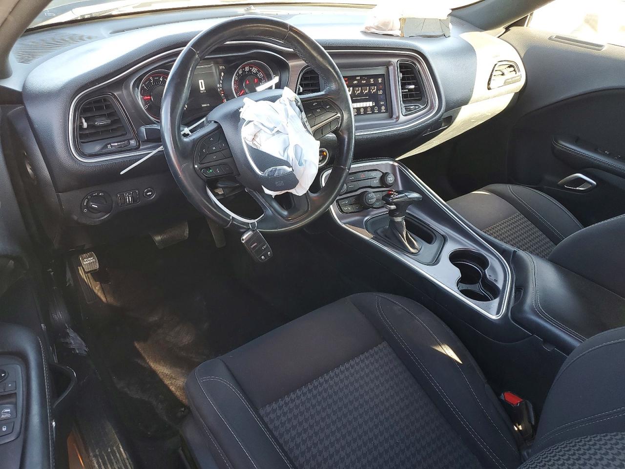 Dodge Challenger Sxt