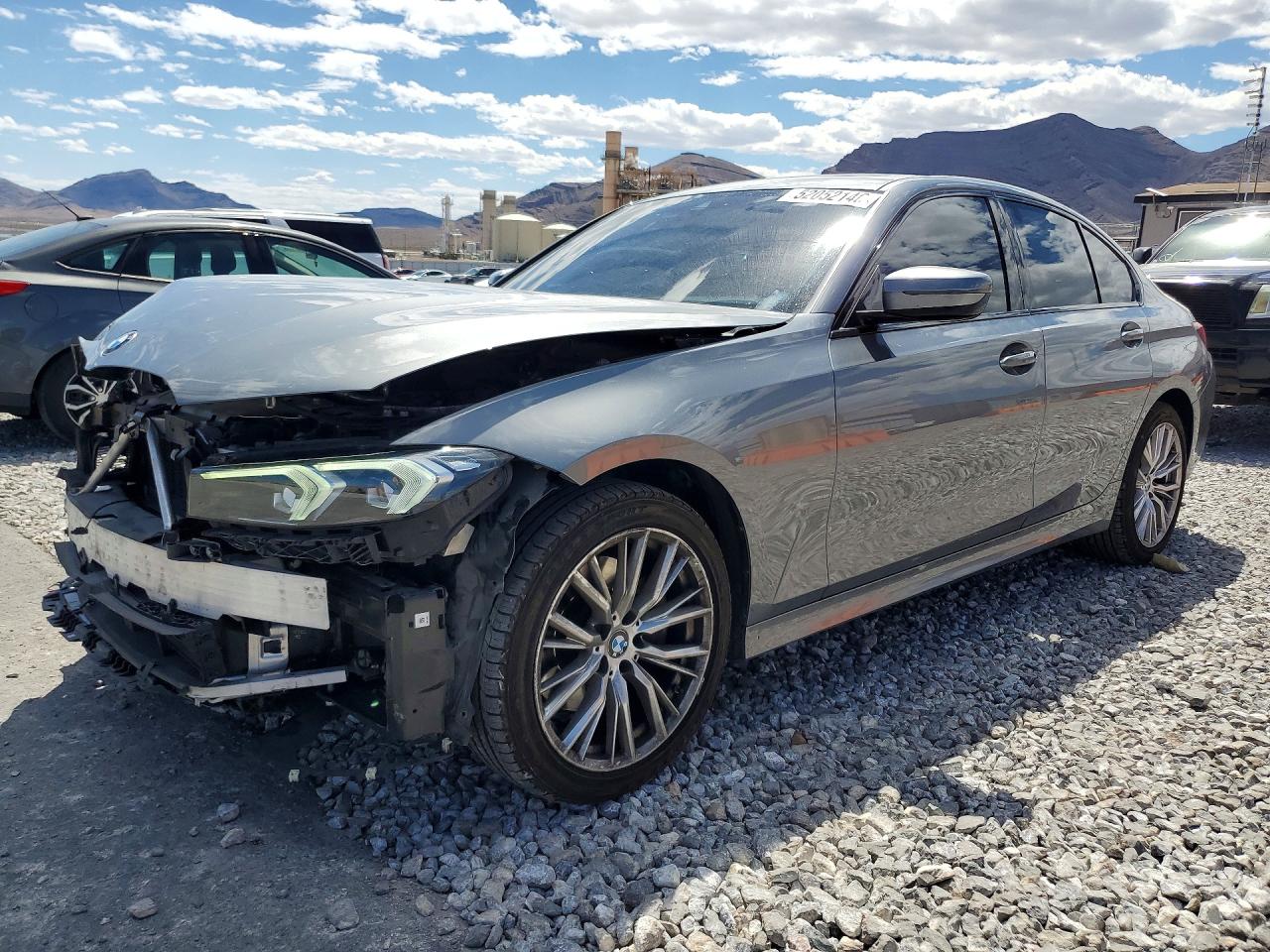 Salvage BMW 3 Series Image