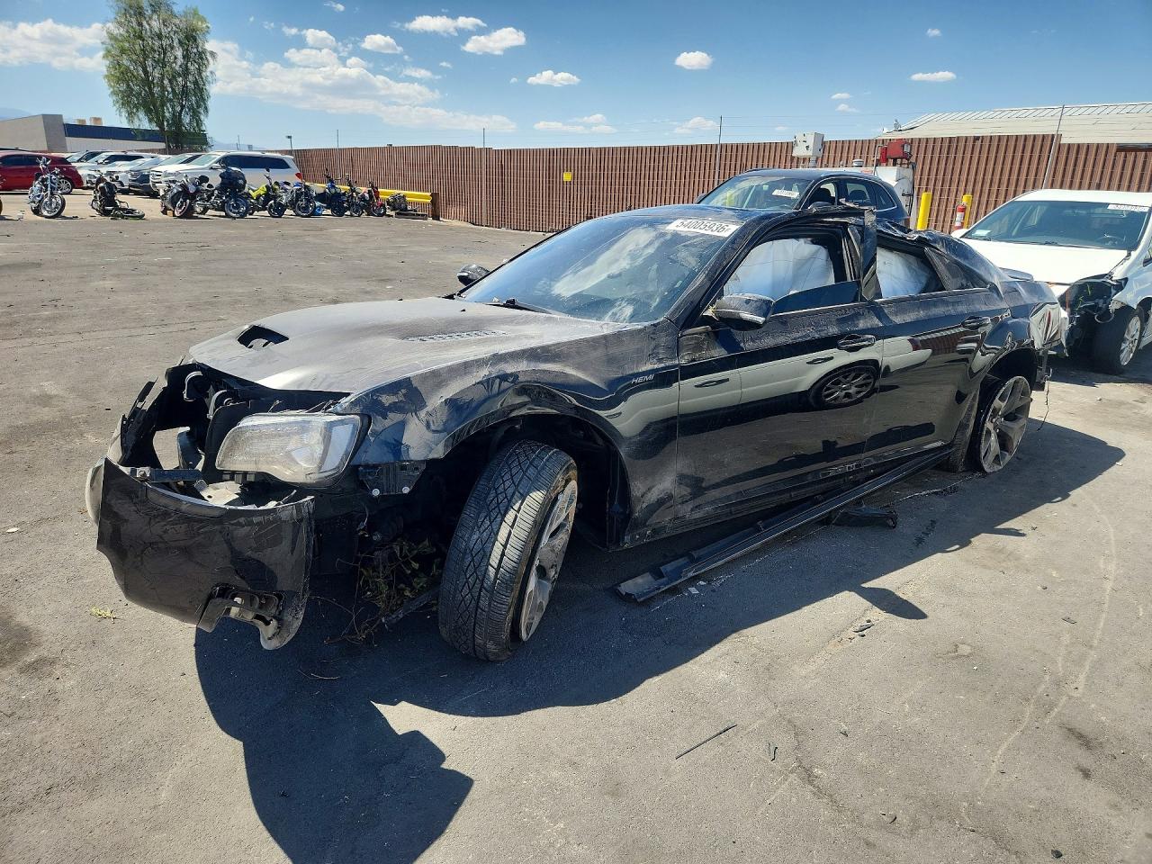 Salvage Chrysler 300 Image