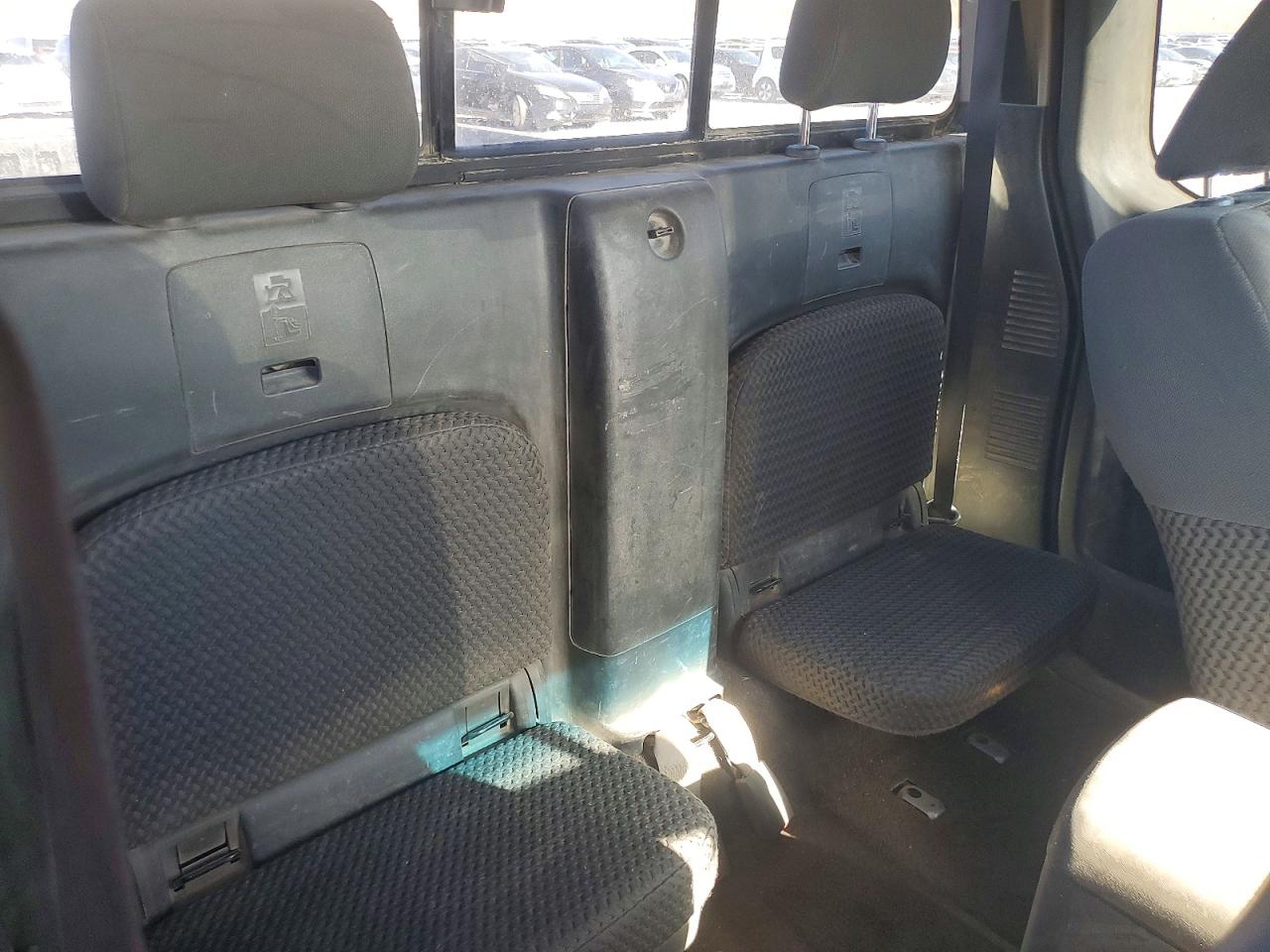 Nissan Frontier Sv V6